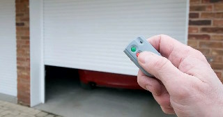Купить автоматику для рулонных ворот Балтийск, цена от 2727 руб.
